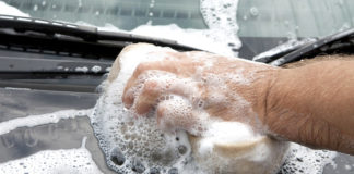Nos conseils pour bien laver sa voiture